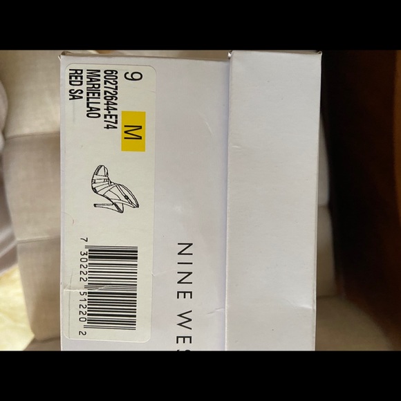 Sandals - Picture 4 of 4